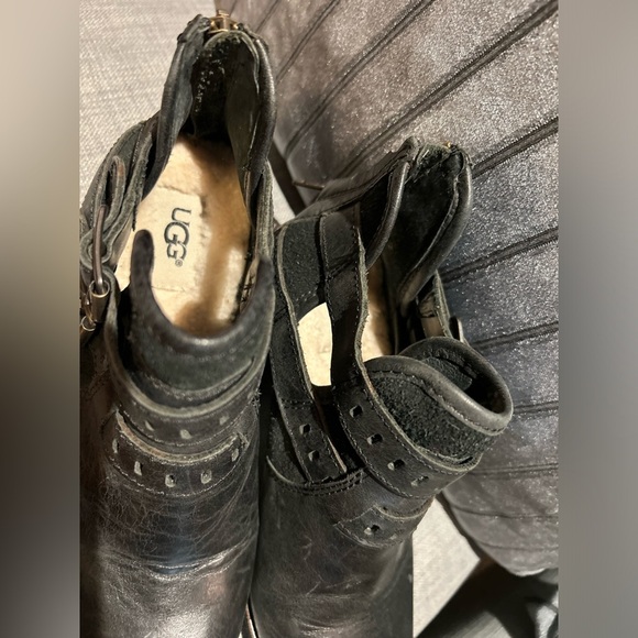 UGG Patsy Black UggPure Shearling Lining Ankle Boots Womens Size 6 🥾 - Picture 3 of 8